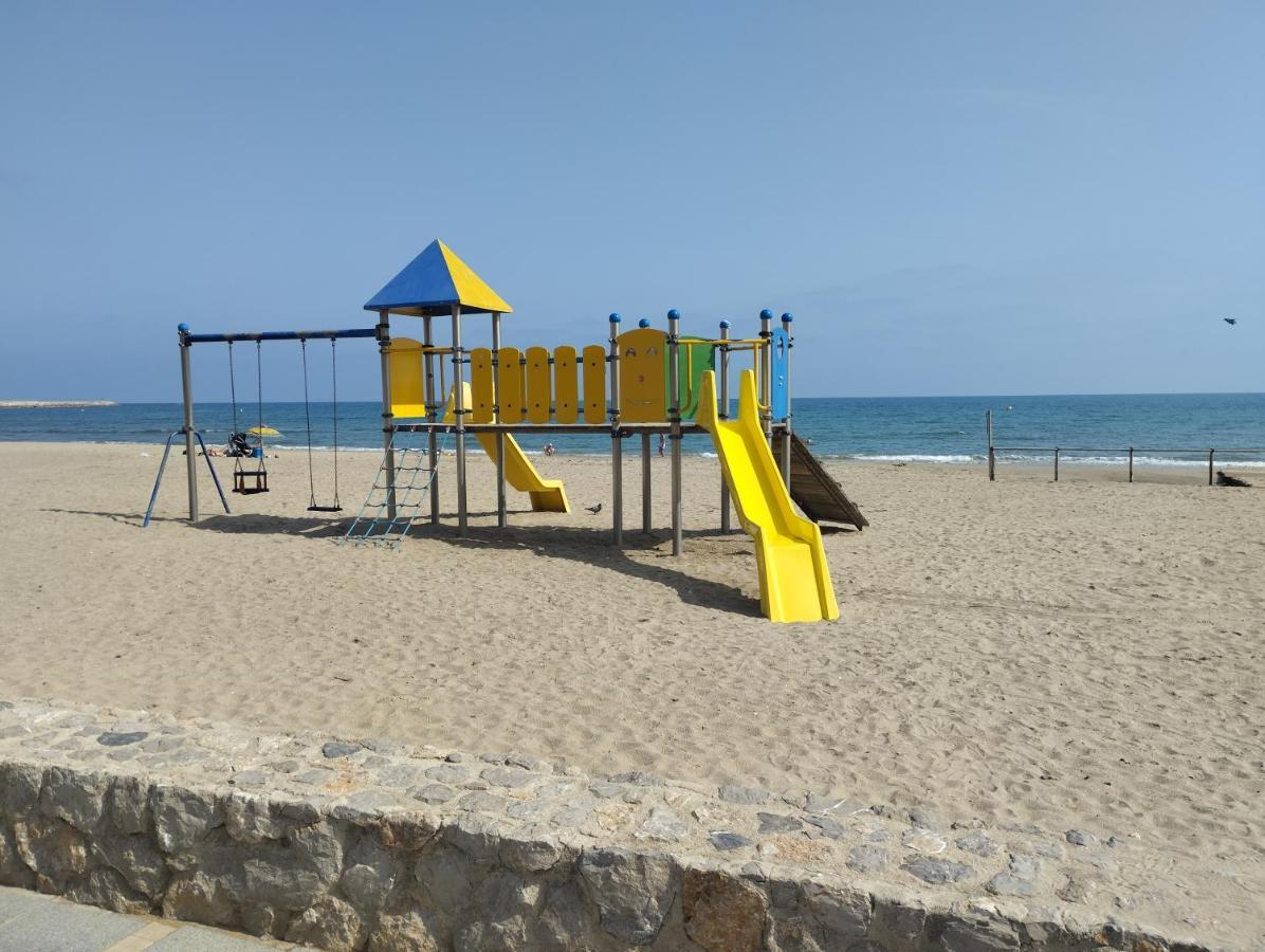 Atico Frente Al Mar Con Parking Para 5 Personas Calafell Eksteriør bilde