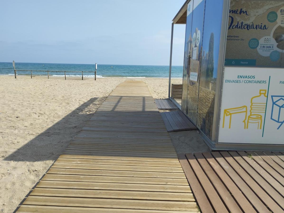 Atico Frente Al Mar Con Parking Para 5 Personas Calafell Eksteriør bilde